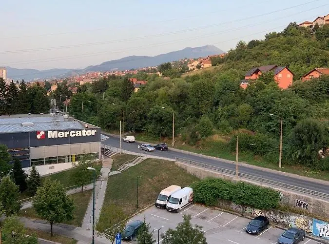 Opremljen Stan Na Alipasin Polju