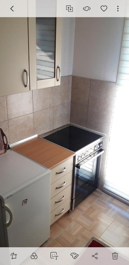 Opremljen Stan Na Alipasin Polju Apartment Sarajevo