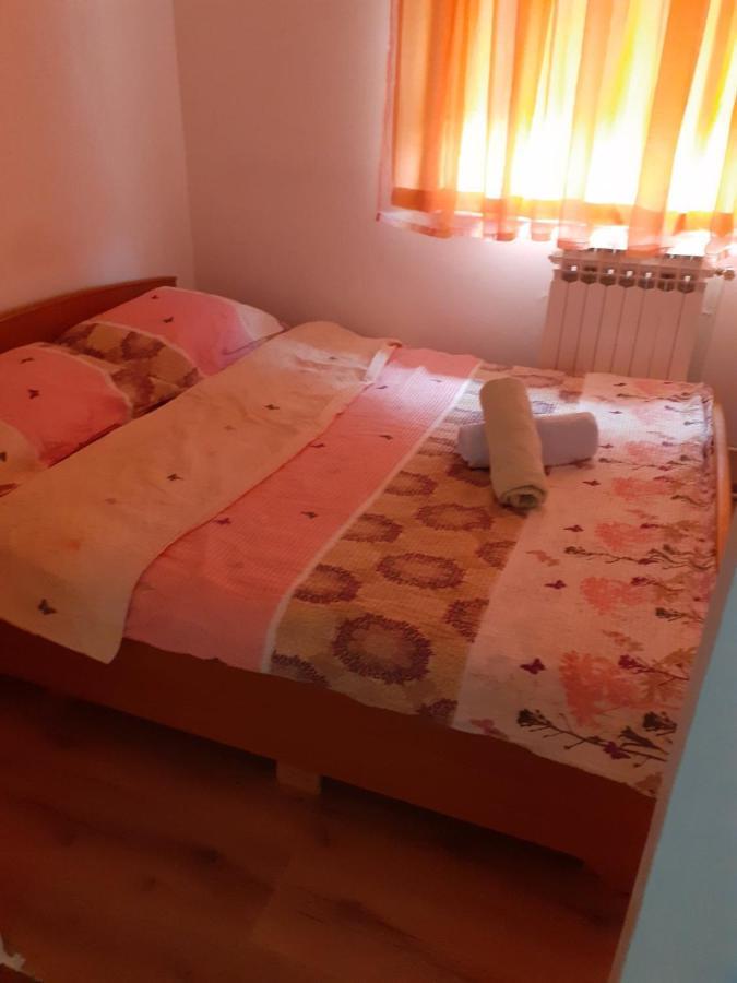 Appartamento Opremljen Stan Na Alipasin Polju Sarajevo